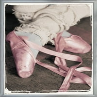 Zidni poster noge djevojke u ružičastim baletnim papučama, 22.375 34