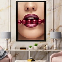 DesignArt 'Djevojka s crvenim biserima u ustima u senzualnoj pozi' Moderni uokvireni umjetnički tisak