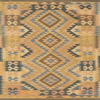 Tradicionalni tepisi u tamno zlatnosmeđoj boji za prostore tvrtke M. A. koji se mogu prati u perilici, površine